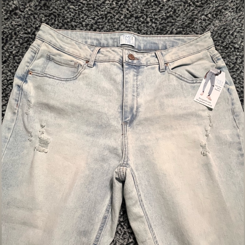 Time and Tru High Rise Jeans - Picture 2 of 10